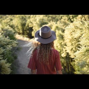 Meet your Posher, Olivia